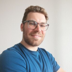 Christoph grinst