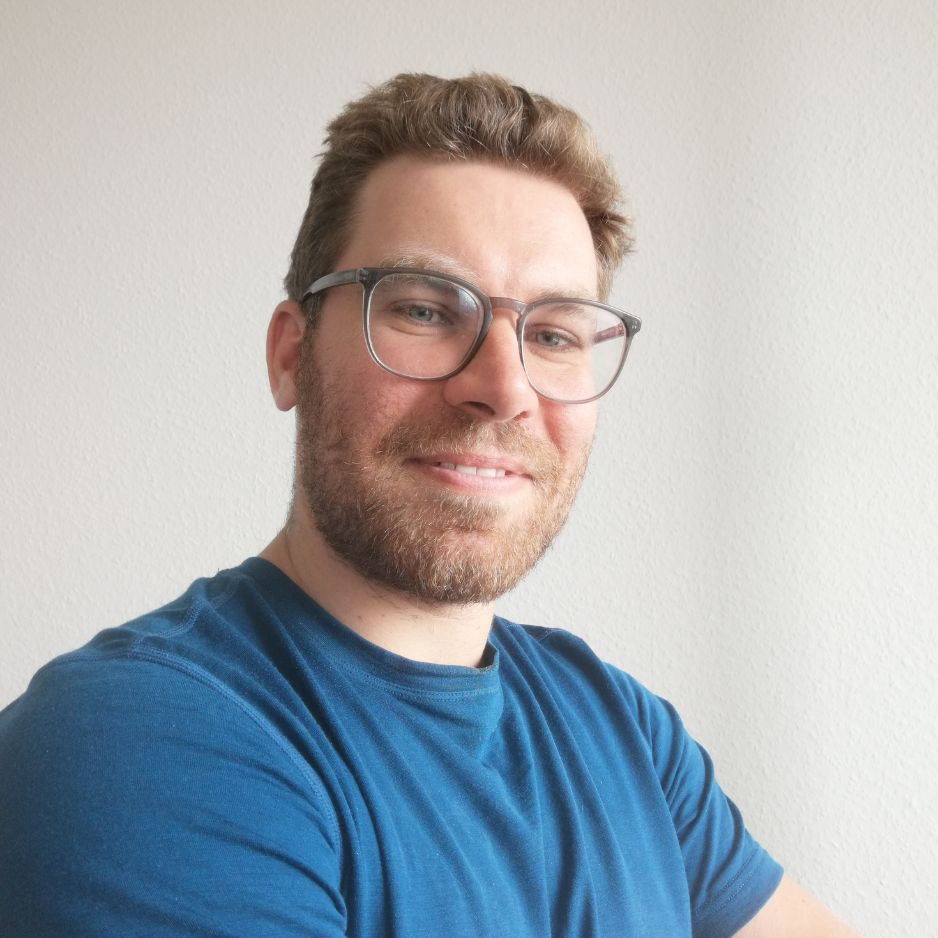 Christoph grinst